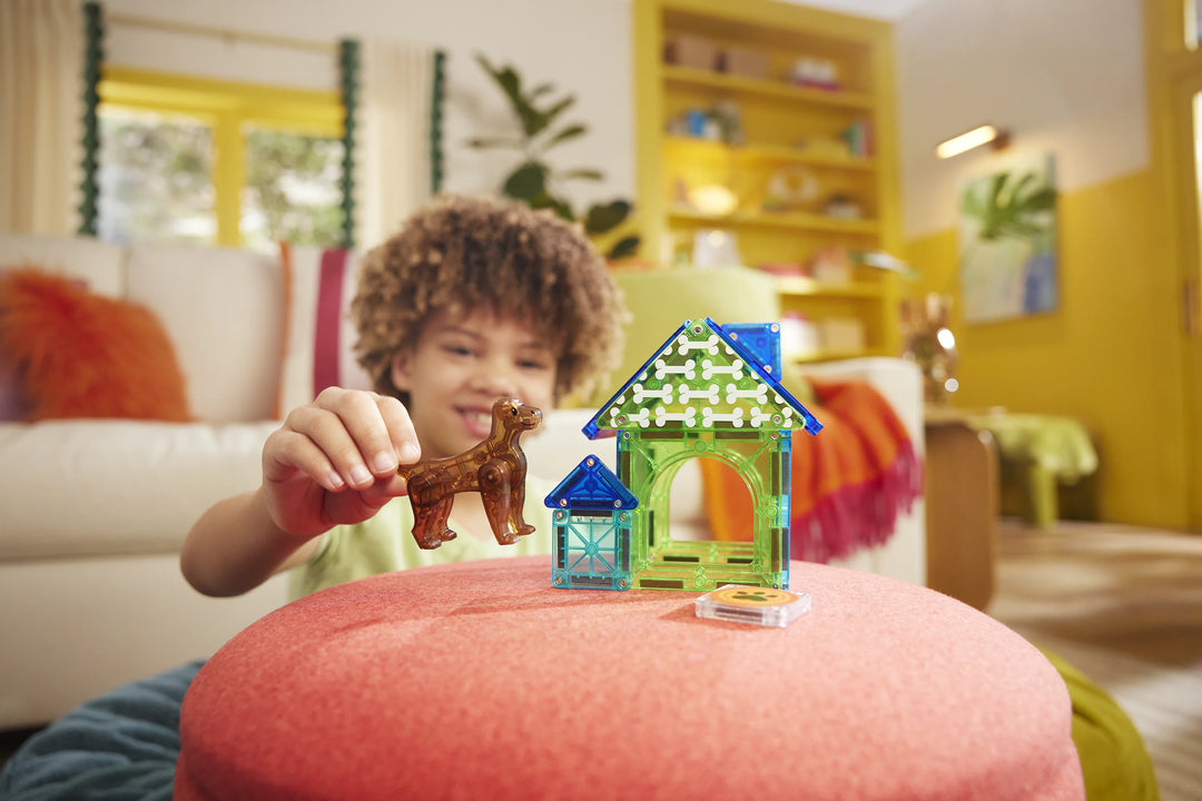 MAGNA-TILES Dog House™ 13 Piece Set