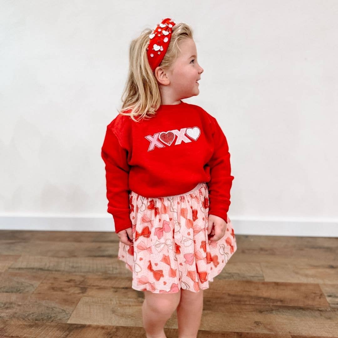 XOXO Sequin Patch Valentine's Day Sweatshirt - Kids Crewneck: 5/6Y