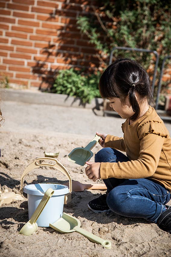 Dantoy BIO Sand & Garden Set Sustainable Bioplastic Playset