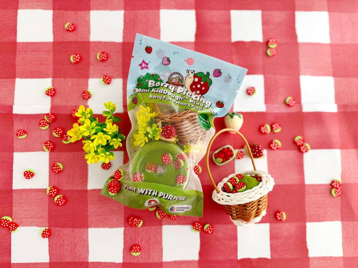 Berry Picking Mini Play Pack
