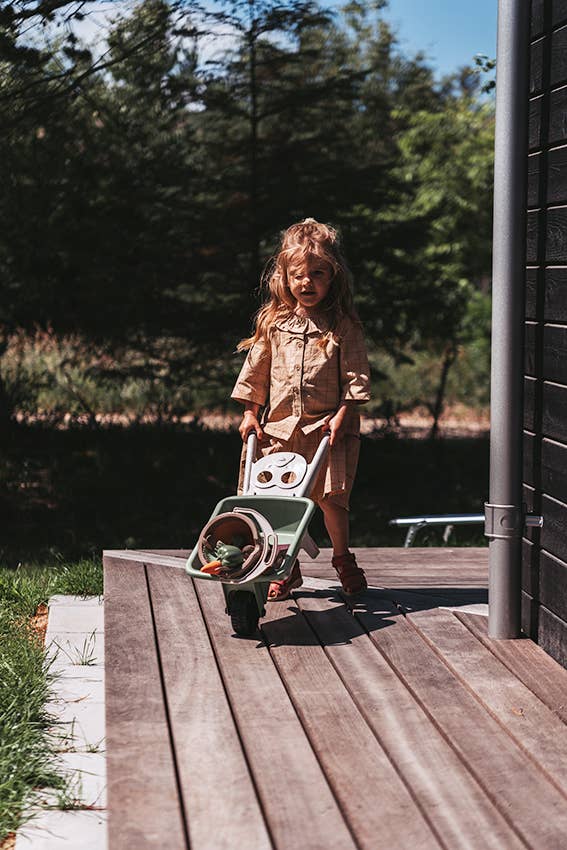 Dantoy Green Garden Wheelbarrow 100% Recycled Materials Set