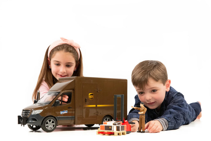 Bruder 02678 Mercedes-Benz Sprinter UPS with Driver and Accessories