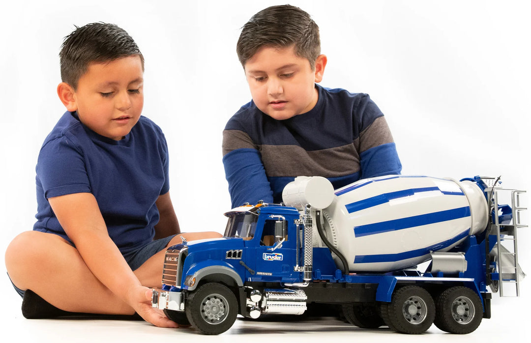 Bruder MACK Granite Cement Mixer