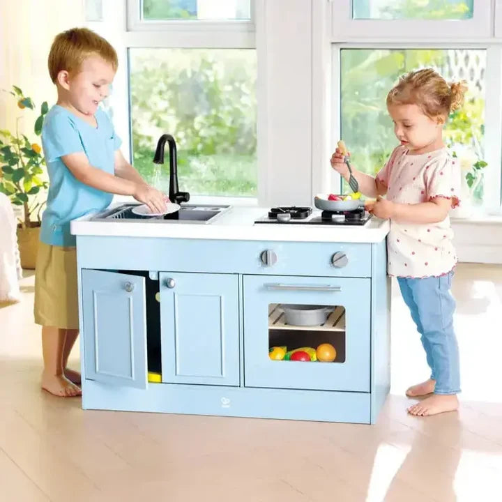 Deluxe Kitchen with Running Water