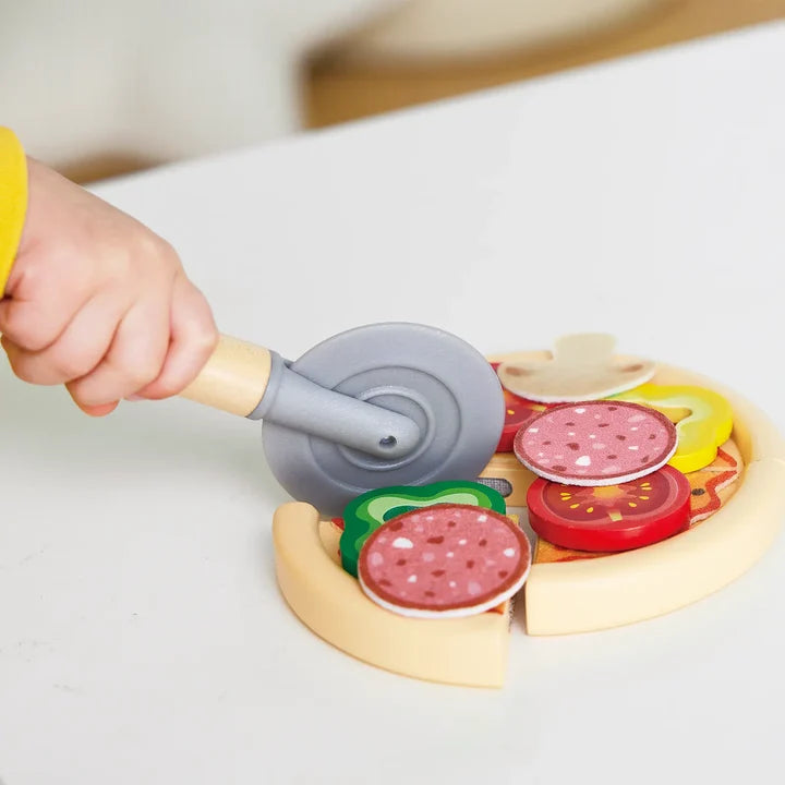 Hape Light &amp; Sizzle Pizza Oven Set