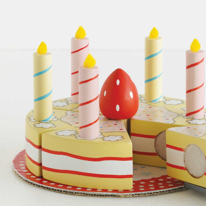 Sliceable Birthday Cake & Candles – Nantucket Kids