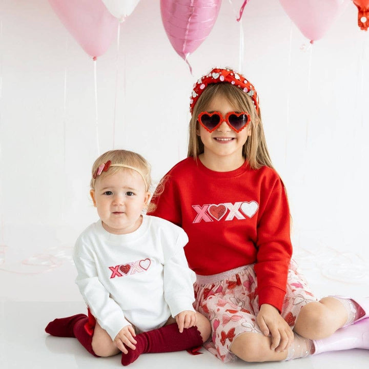 XOXO Sequin Patch Valentine's Day Sweatshirt - Kids Crewneck: 5/6Y