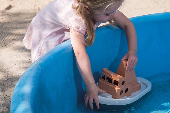 Dantoy BIO Tuff Tuff Boat Sustainable Bioplastic Playset