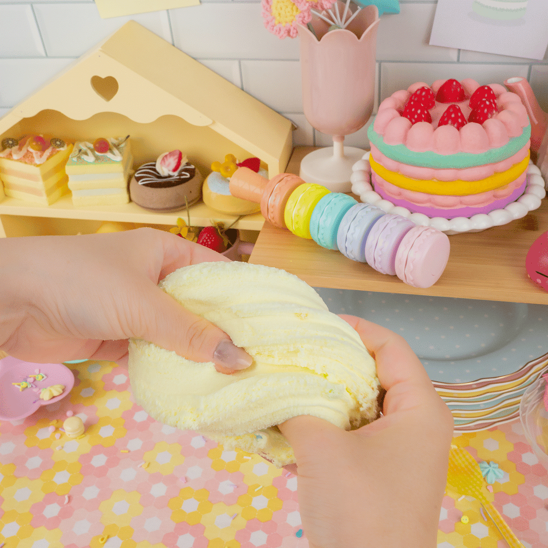 Petal Patisserie Cloud Creme Slime