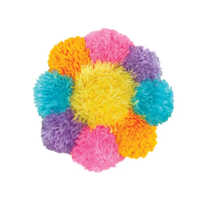 Totally Deco! Daisy Latch Hook Pillow Set